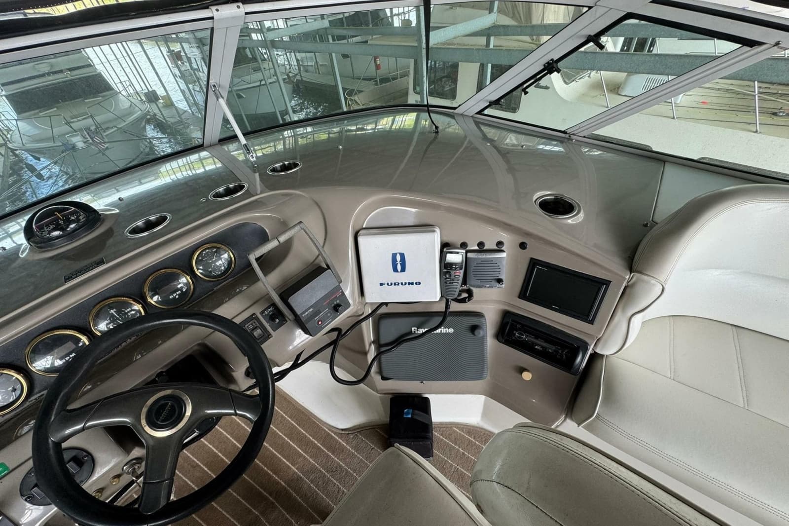 1999 Carver 450 Voyager Pilothouse - Photo 25
