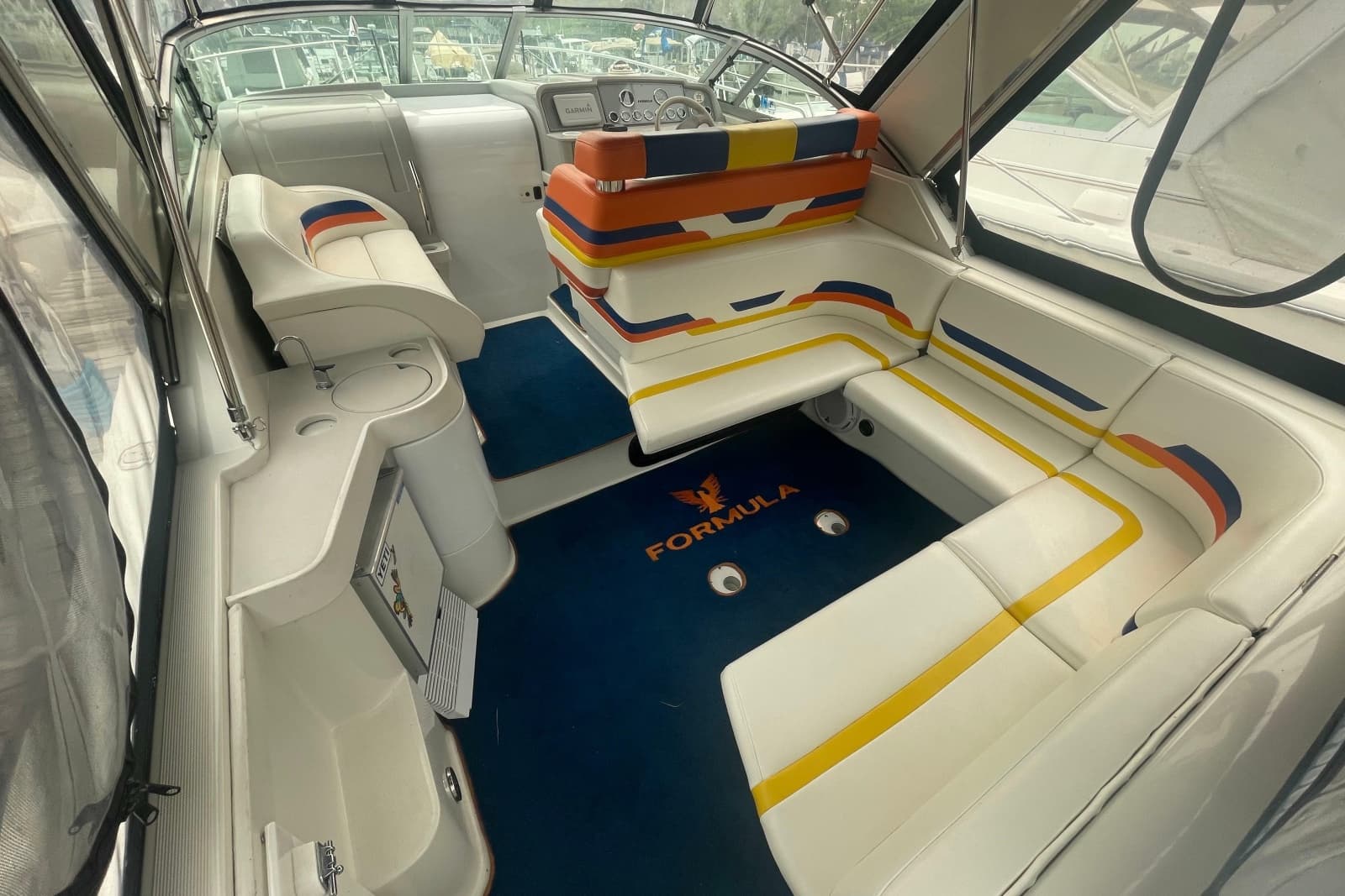 1999 Formula 31 Performance Cruiser - Photo 9
