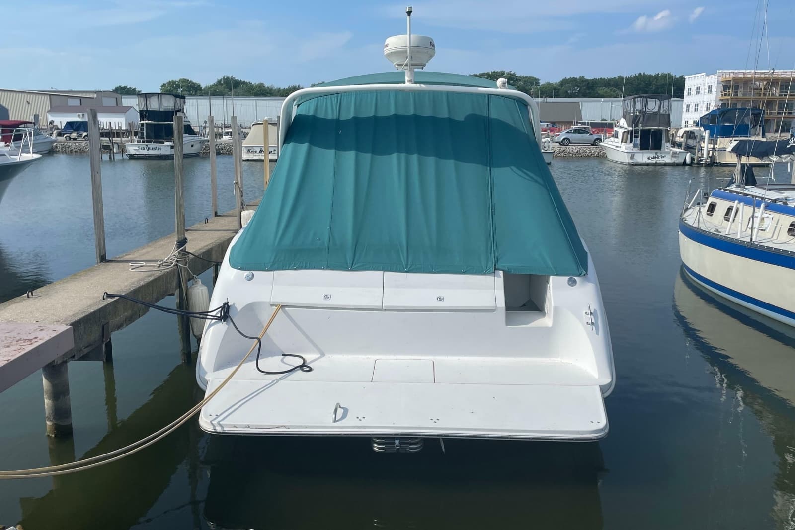 1999 Silverton 360 Express - Photo 2