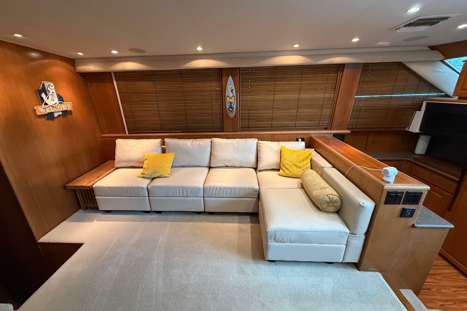 1998 Hatteras 52 Sport Deck Motor Yacht - Photo 27