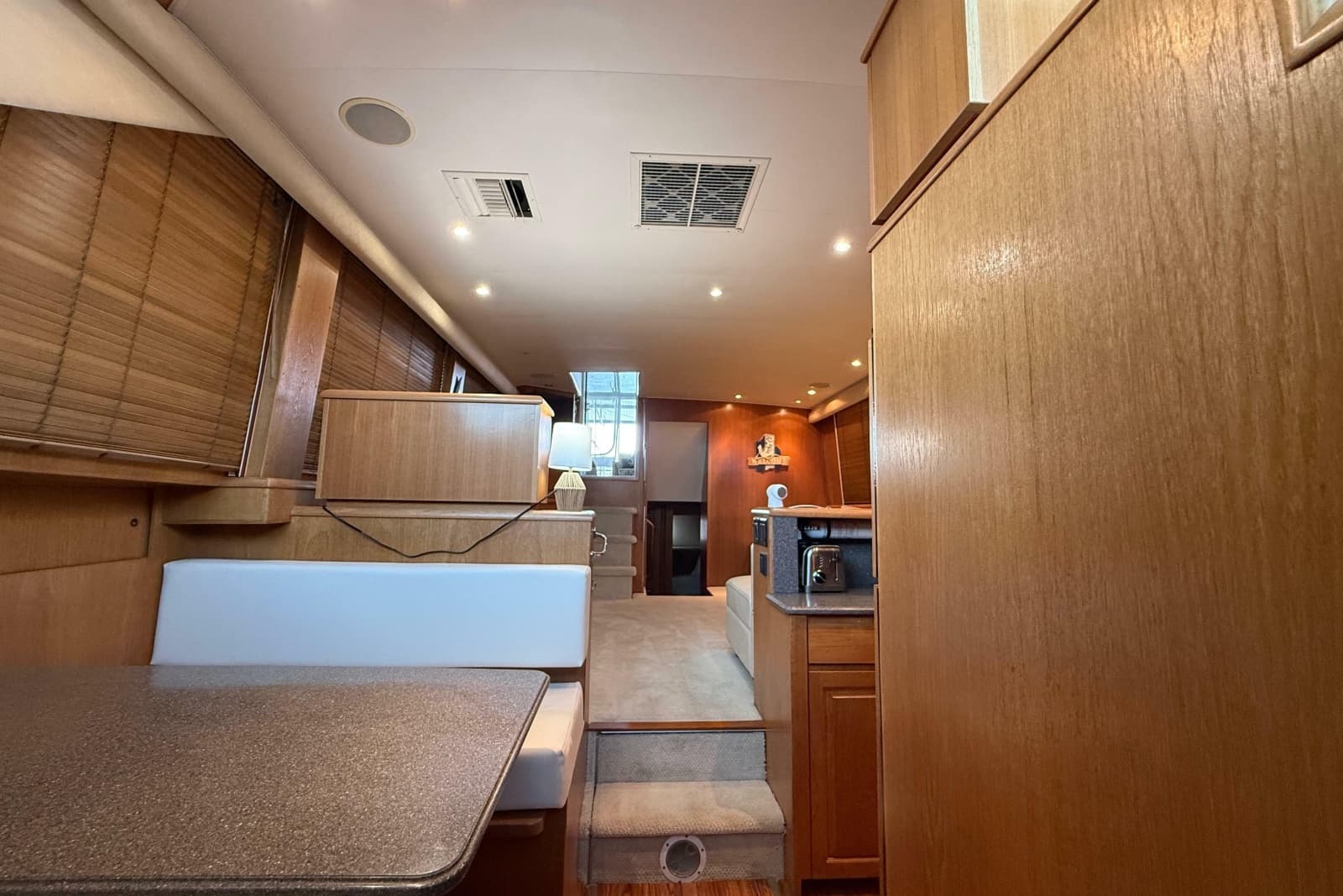1998 Hatteras 52 Sport Deck Motor Yacht - Photo 36