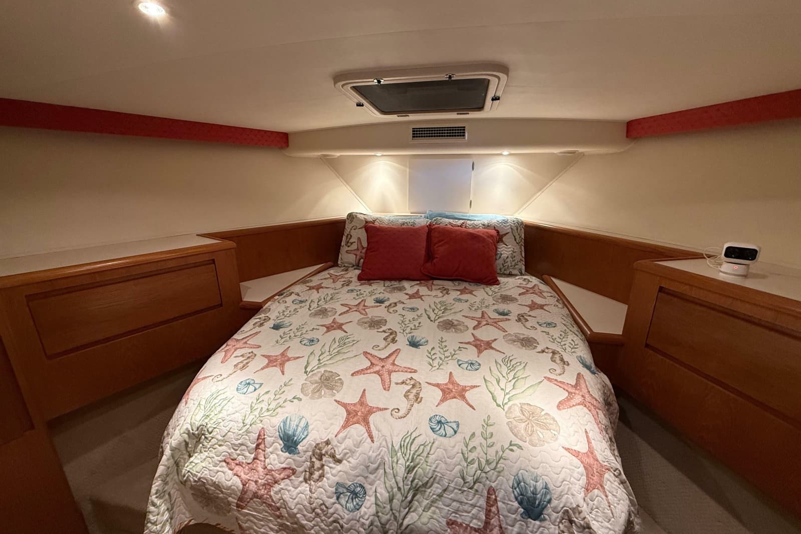 1998 Hatteras 52 Sport Deck Motor Yacht - Photo 35