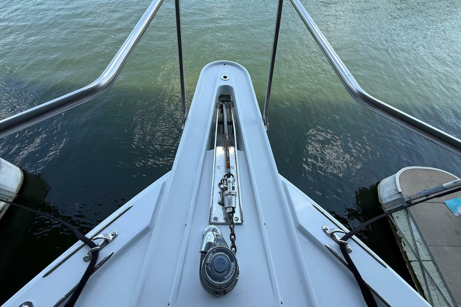 1998 Hatteras 52 Sport Deck Motor Yacht - Photo 10