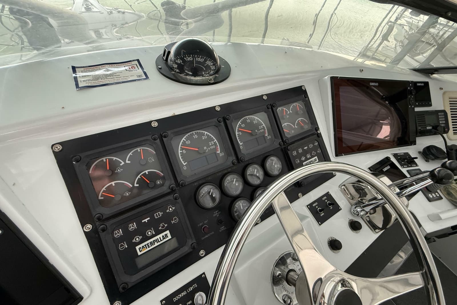 1998 Hatteras 52 Sport Deck Motor Yacht - Photo 24