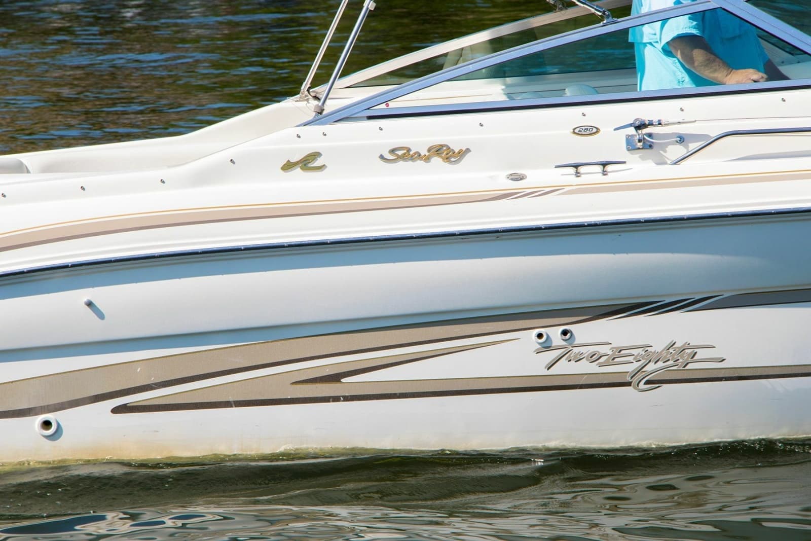 1998 Sea Ray 280 Bow Rider - Photo 4