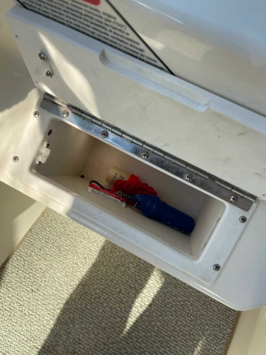 1998 Sea Ray 280 Bow Rider - Photo 9
