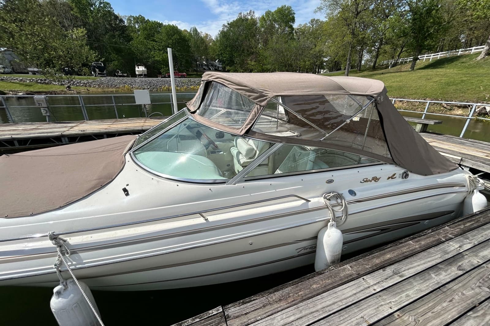 1998 Sea Ray 280 Bow Rider - Photo 24