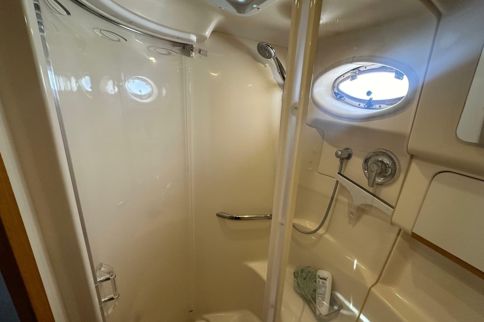 1998 Sea Ray 450 Sundancer - Photo 13