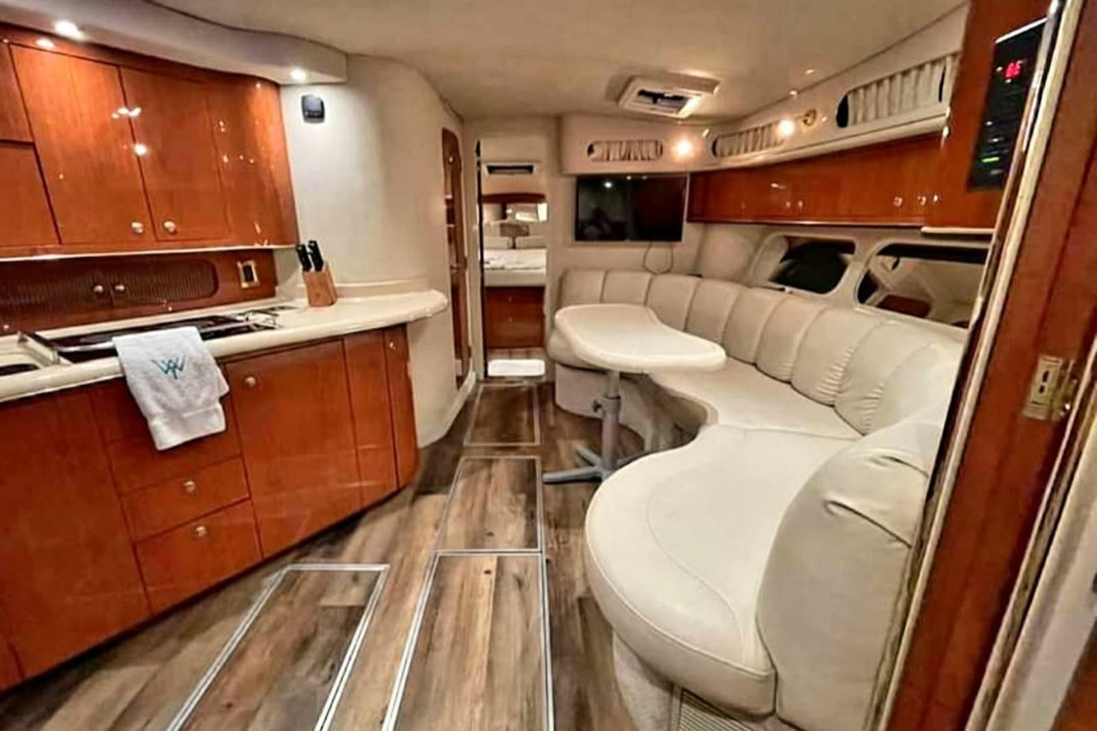 1998 Sea Ray Sundancer 400 - Photo 6