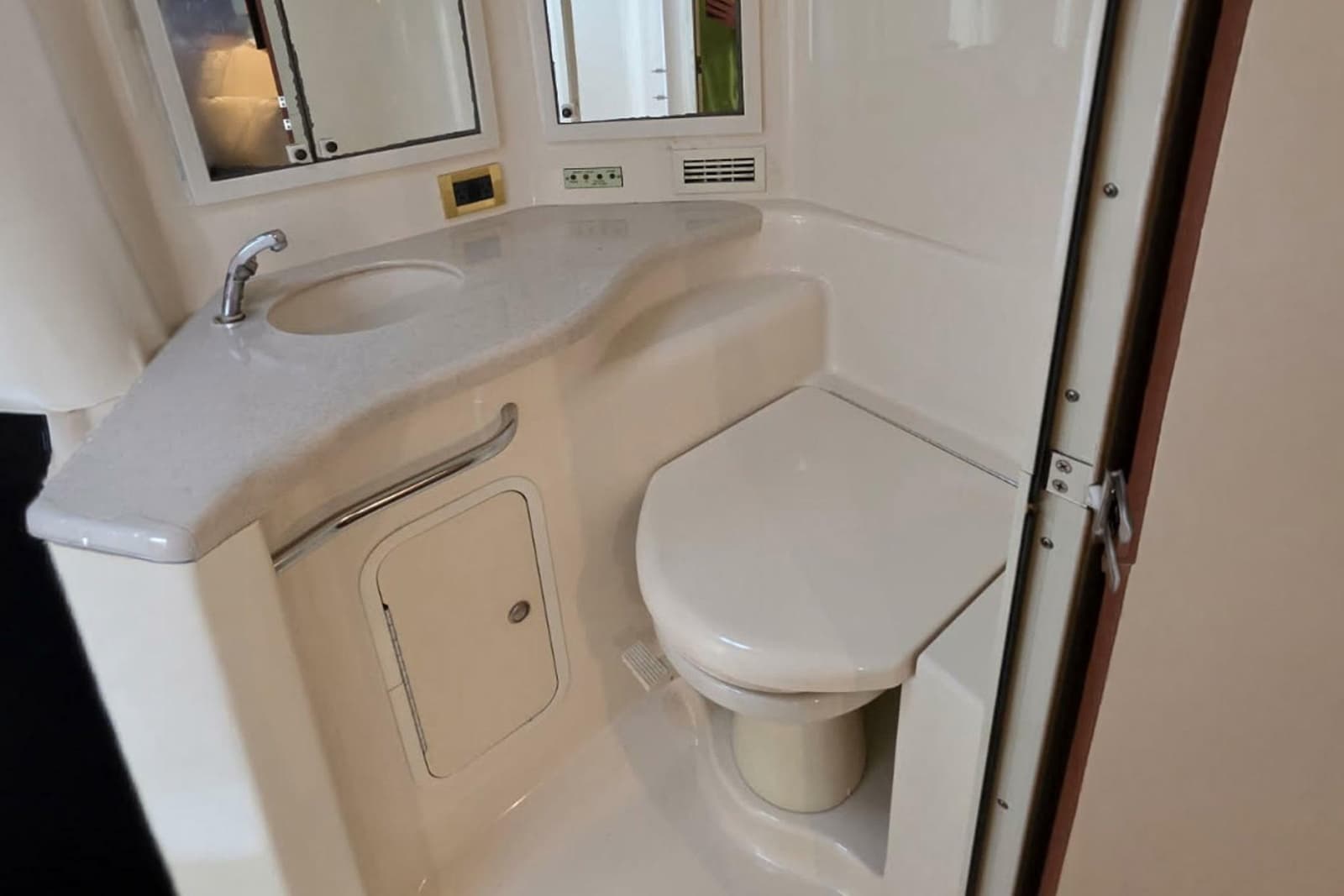 1998 Sea Ray Sundancer 400 - Photo 9