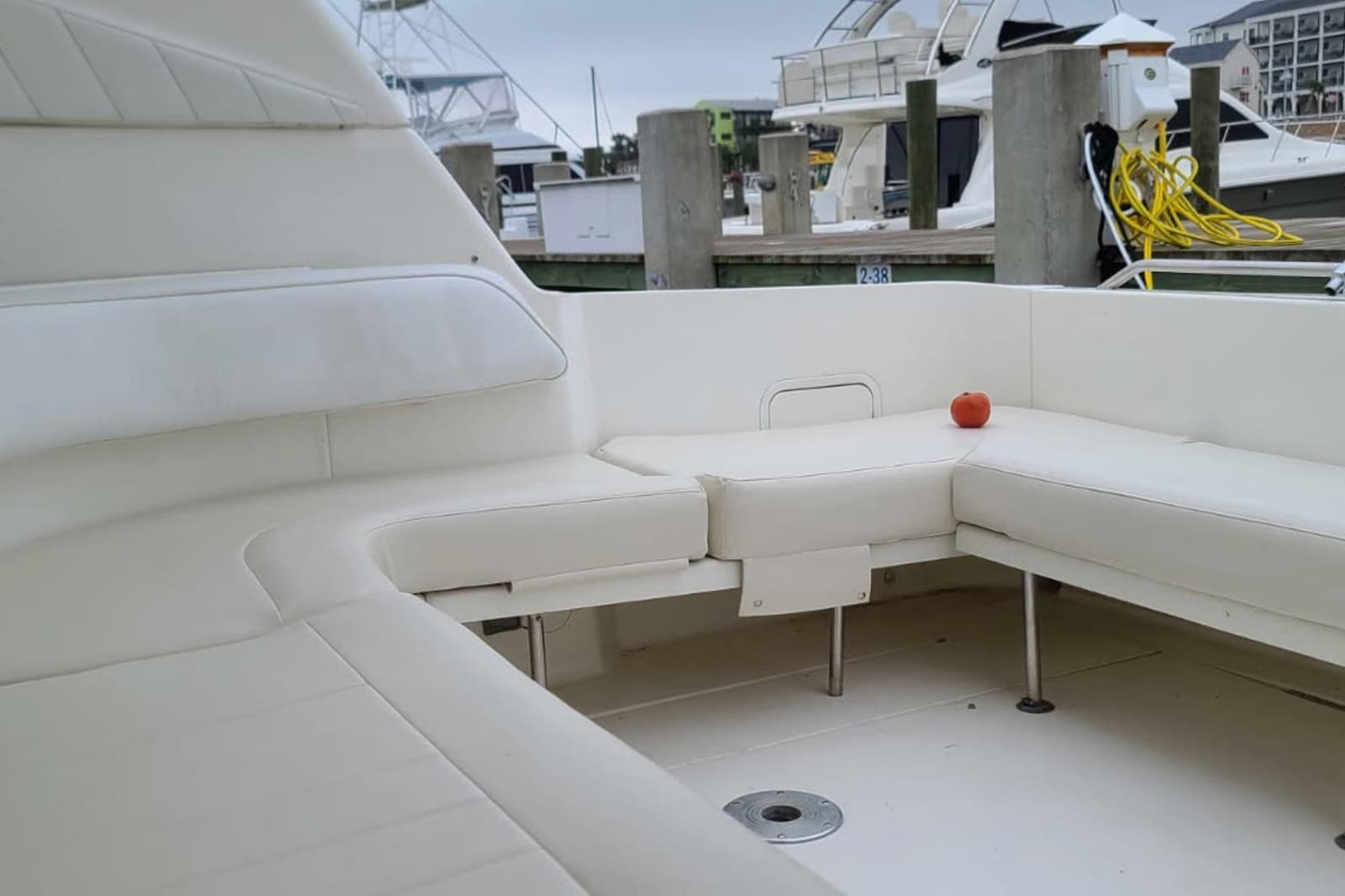 1998 Sea Ray Sundancer 400 - Photo 18