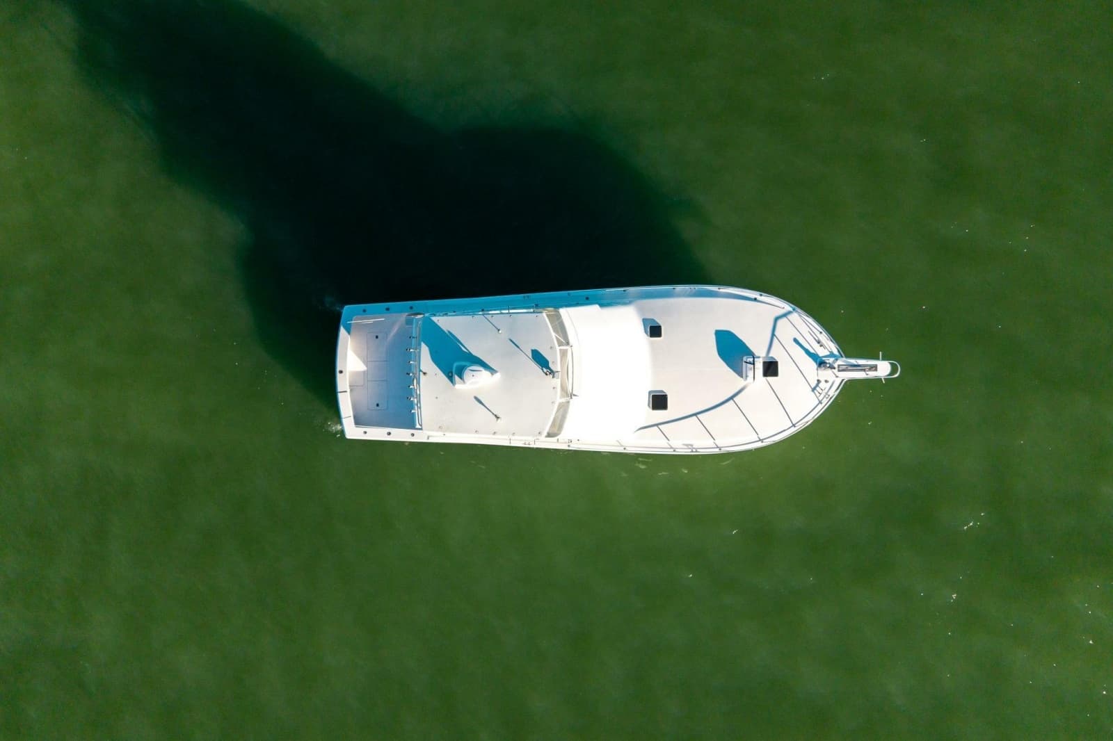 1998 Viking 50 Convertible - Photo 59