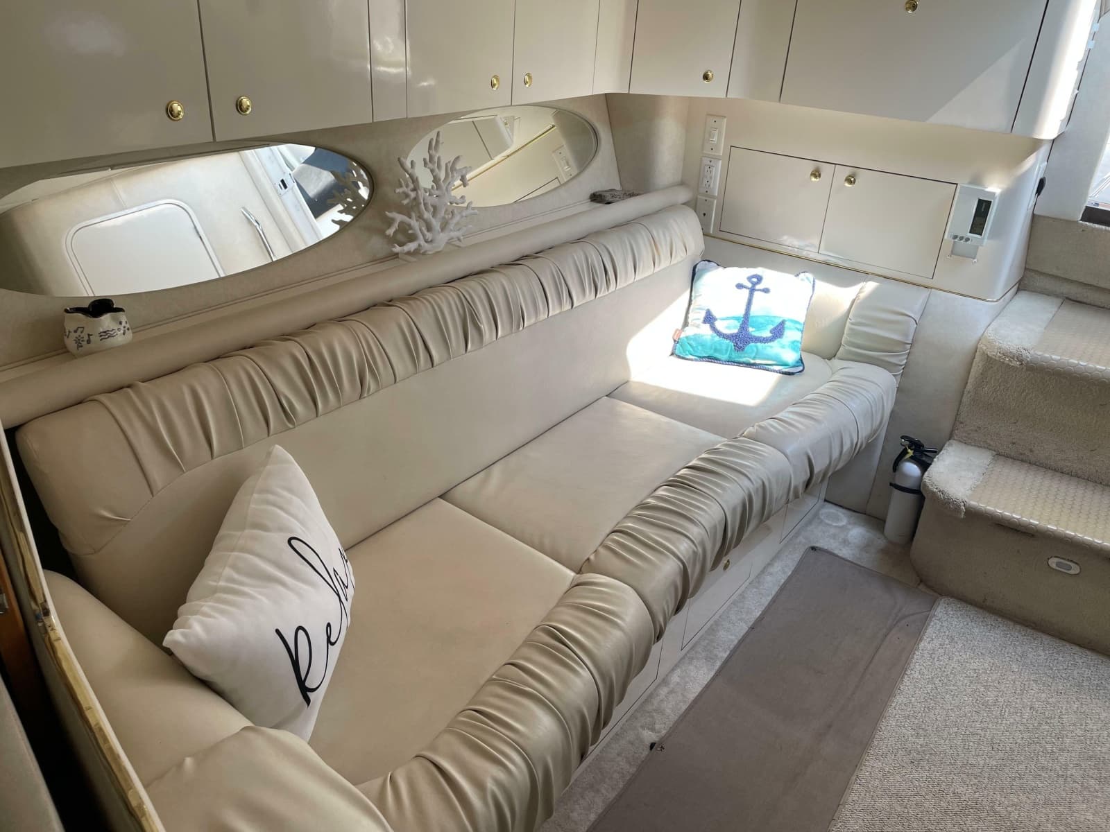1997 Sea Ray 330 Express - Photo 32