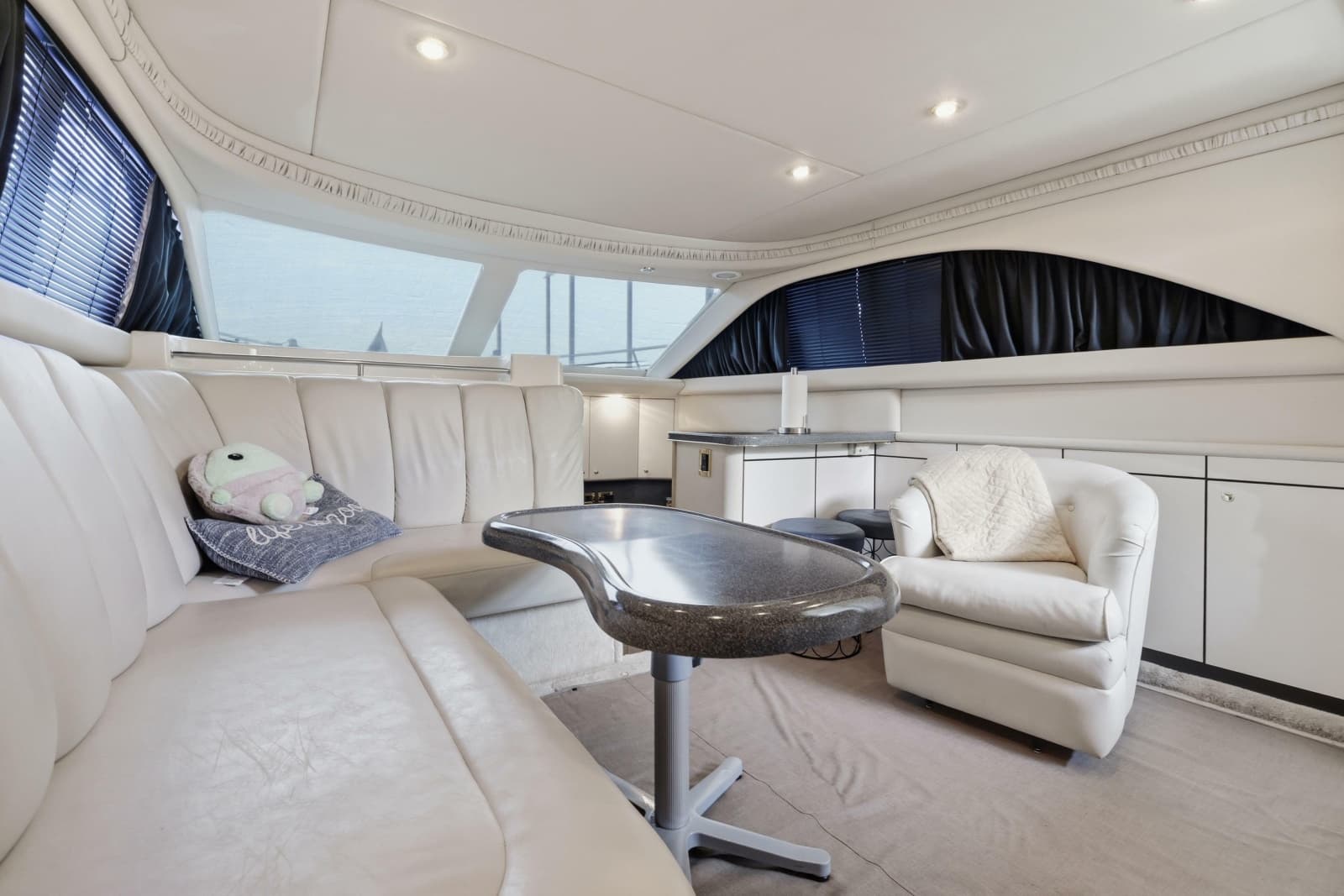 1997 Sea Ray 370 Aft Cabin - Photo 27