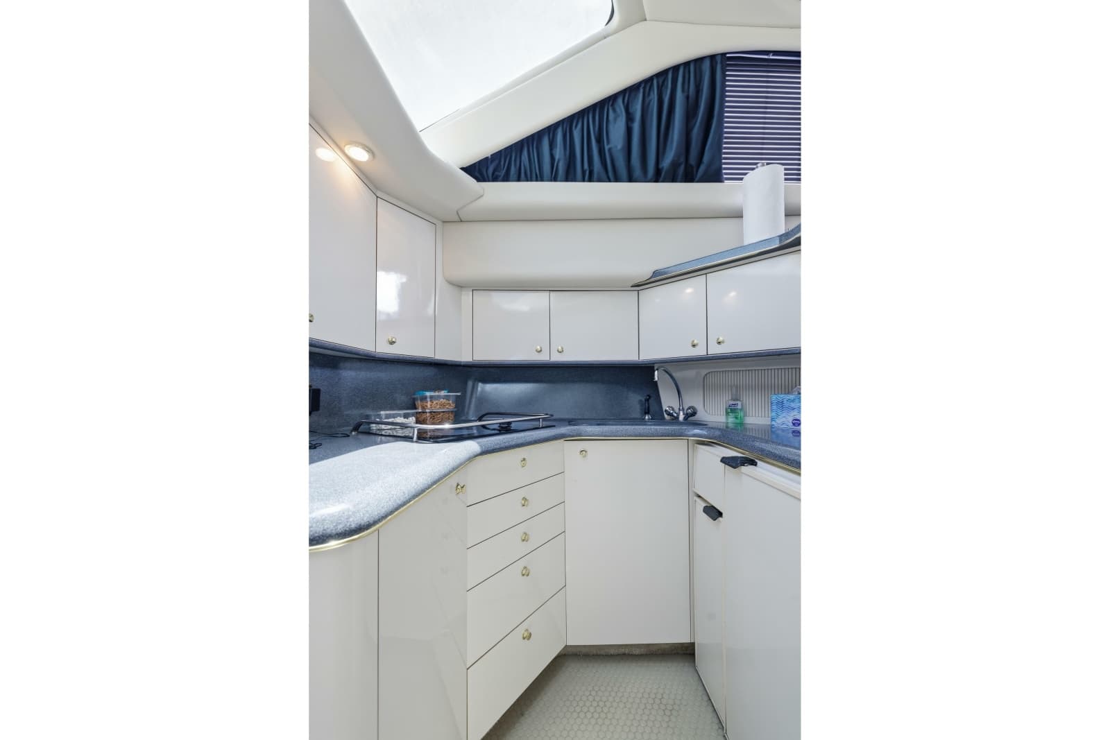 1997 Sea Ray 370 Aft Cabin - Photo 33