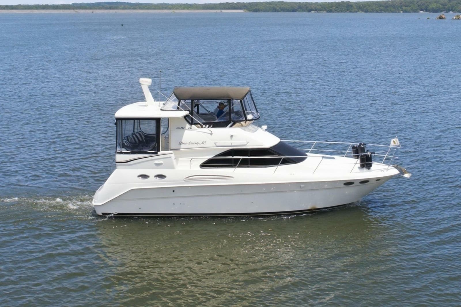 1997 Sea Ray 370 Aft Cabin - Photo 2