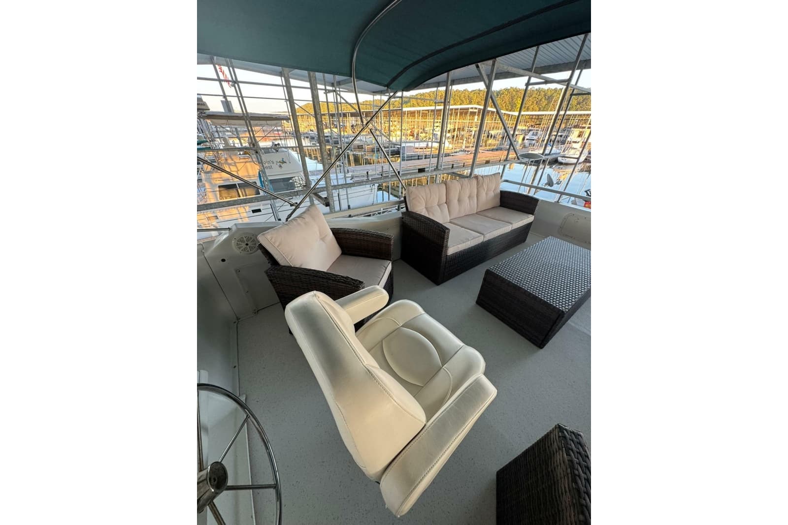 1996 Gibson 50 Cabin Yacht - Photo 8