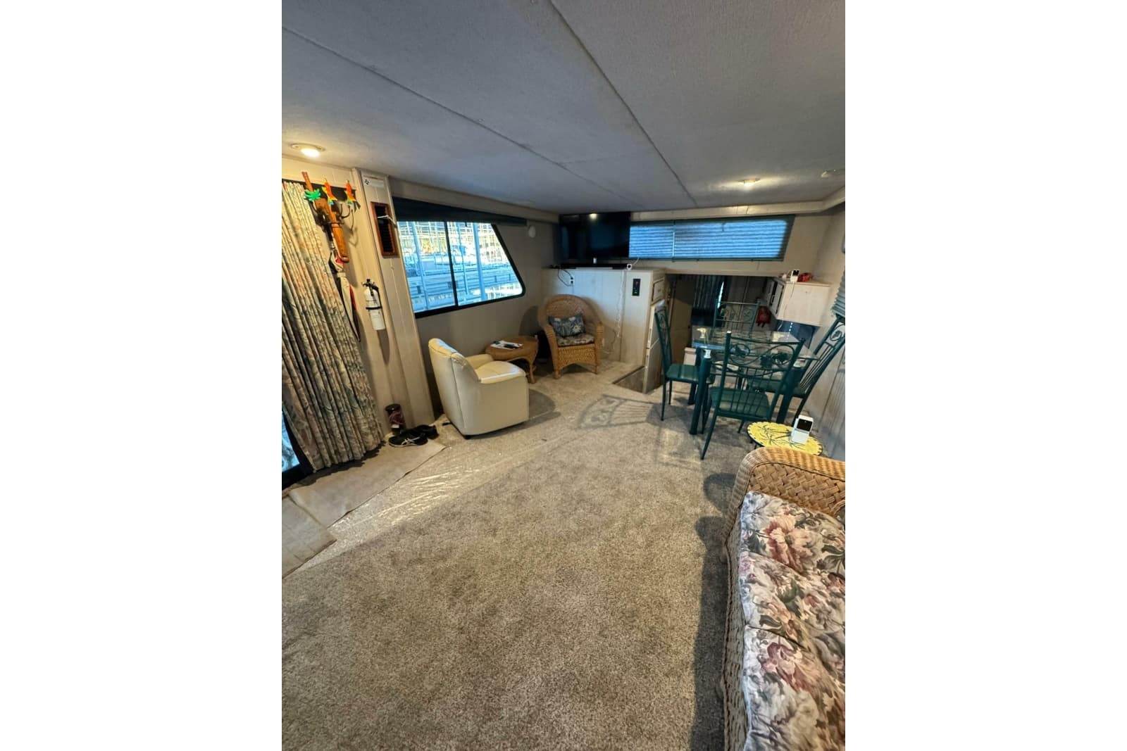 1996 Gibson 50 Cabin Yacht - Photo 19