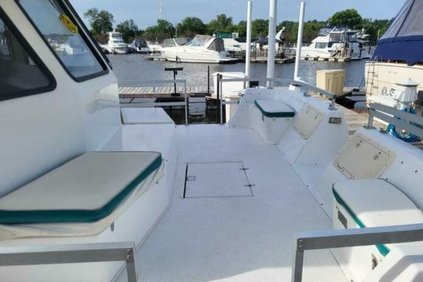 1996 Gibson 50 Cabin Yacht - Photo 6