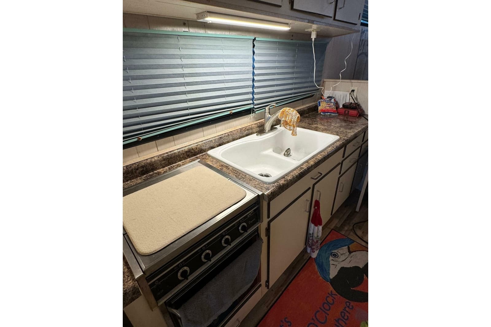 1996 Gibson 50 Cabin Yacht - Photo 29