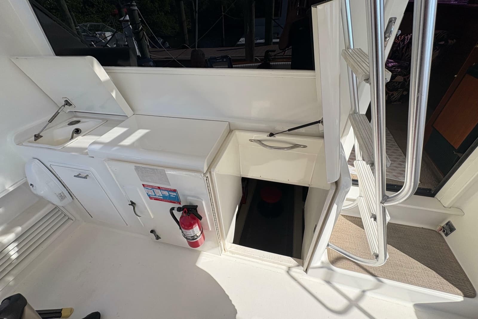 1996 Ocean Yachts 48 Super Sport - Photo 32