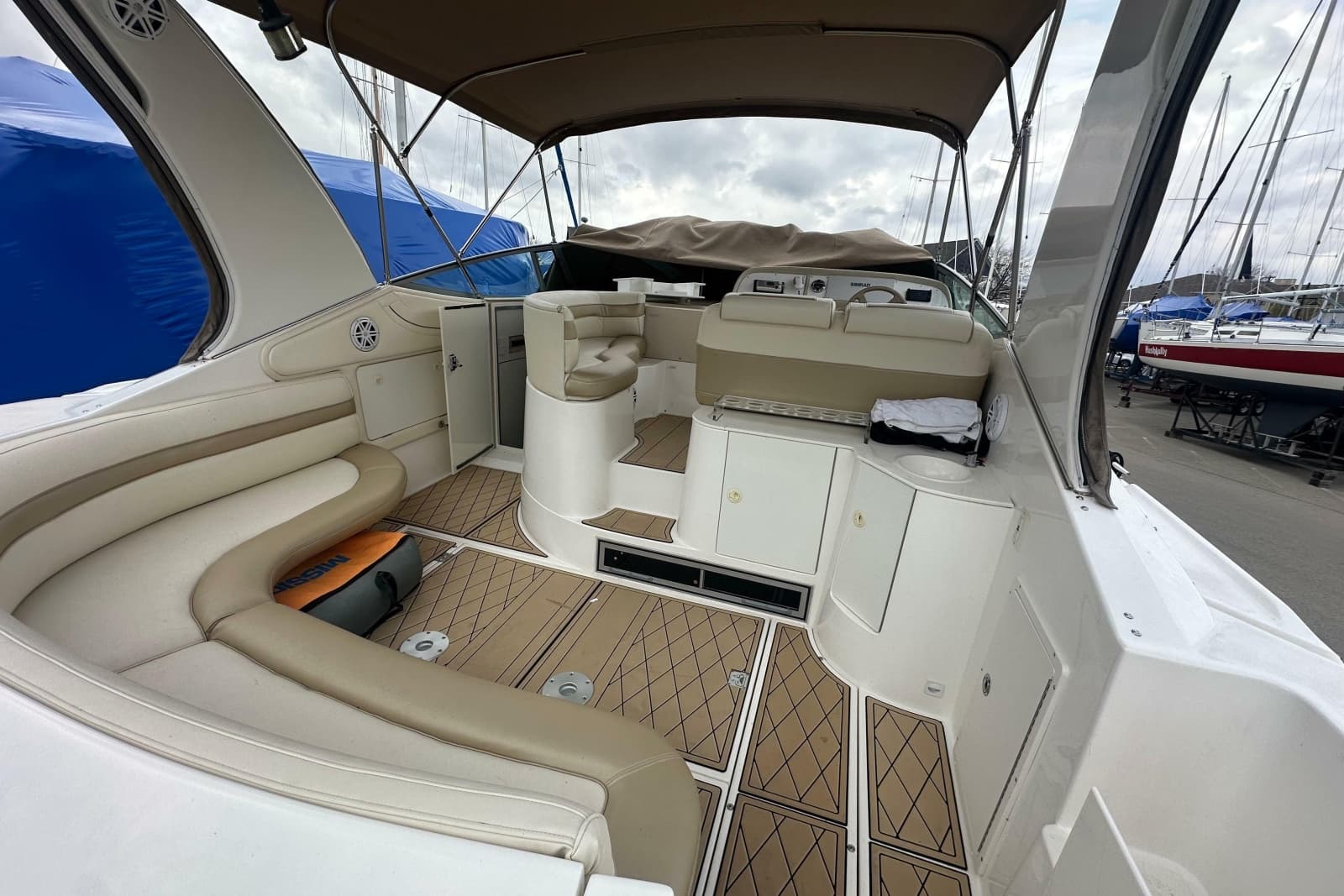 1995 Cruisers Yachts 3575 Esprit - Photo 29