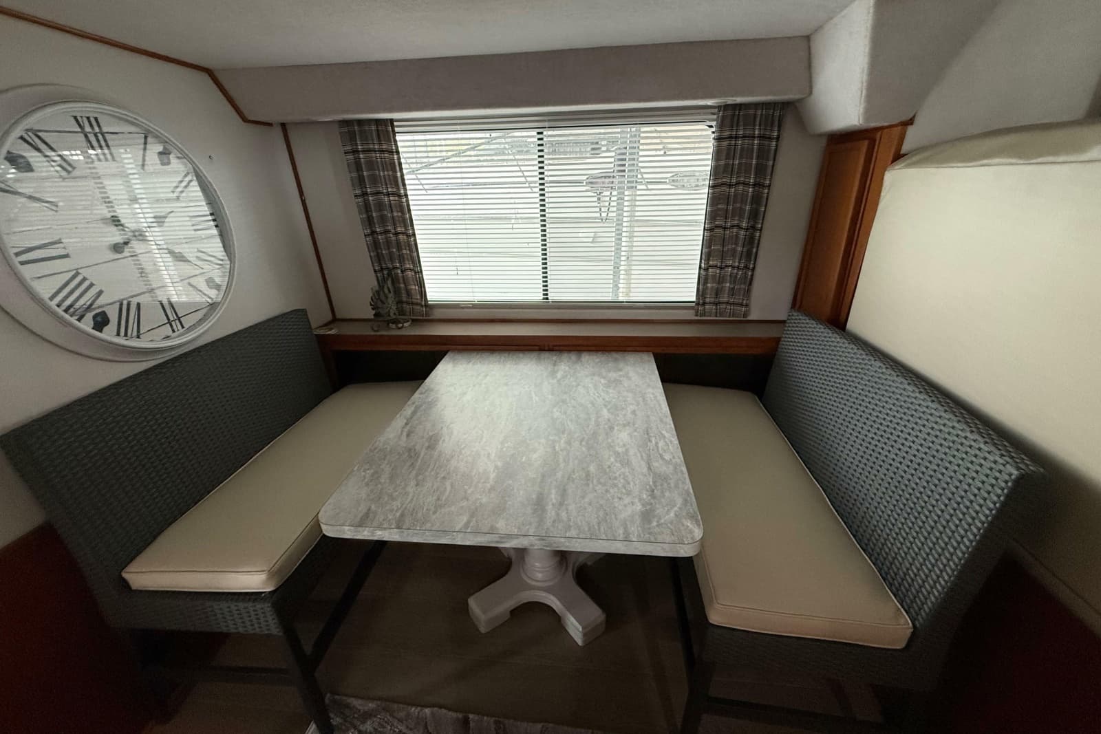 1995 Harbor Master 52 Wide Body - Photo 13
