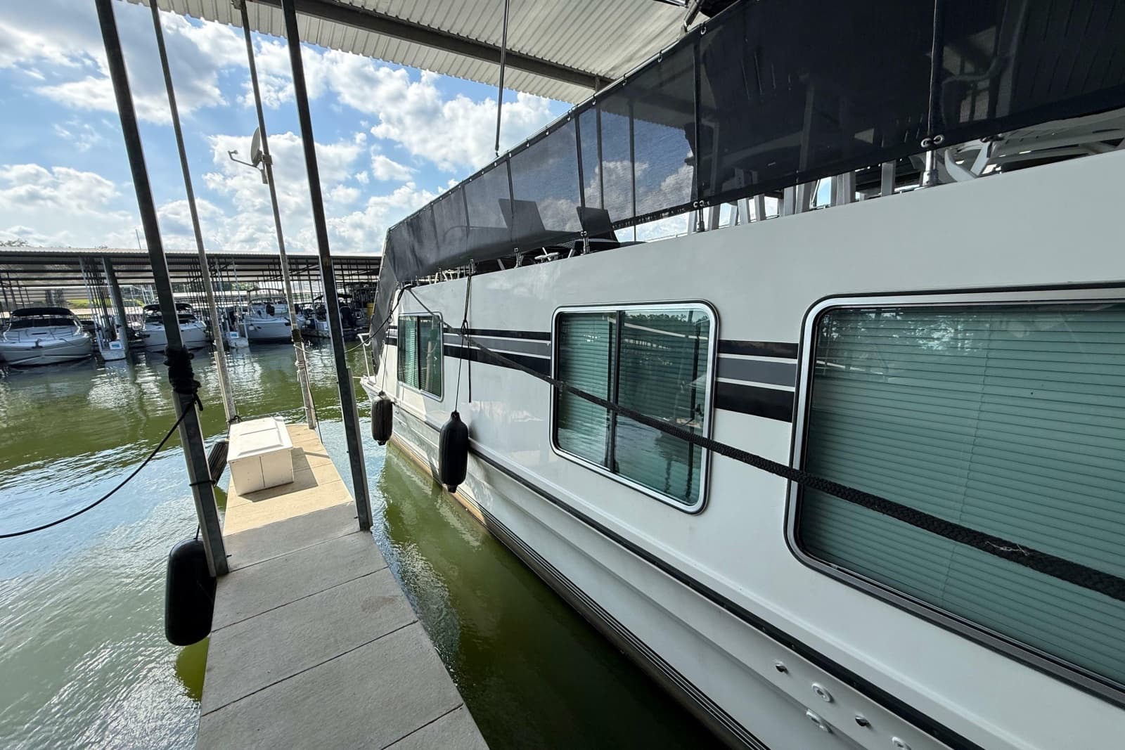1995 Harbor Master 52 Wide Body - Photo 4
