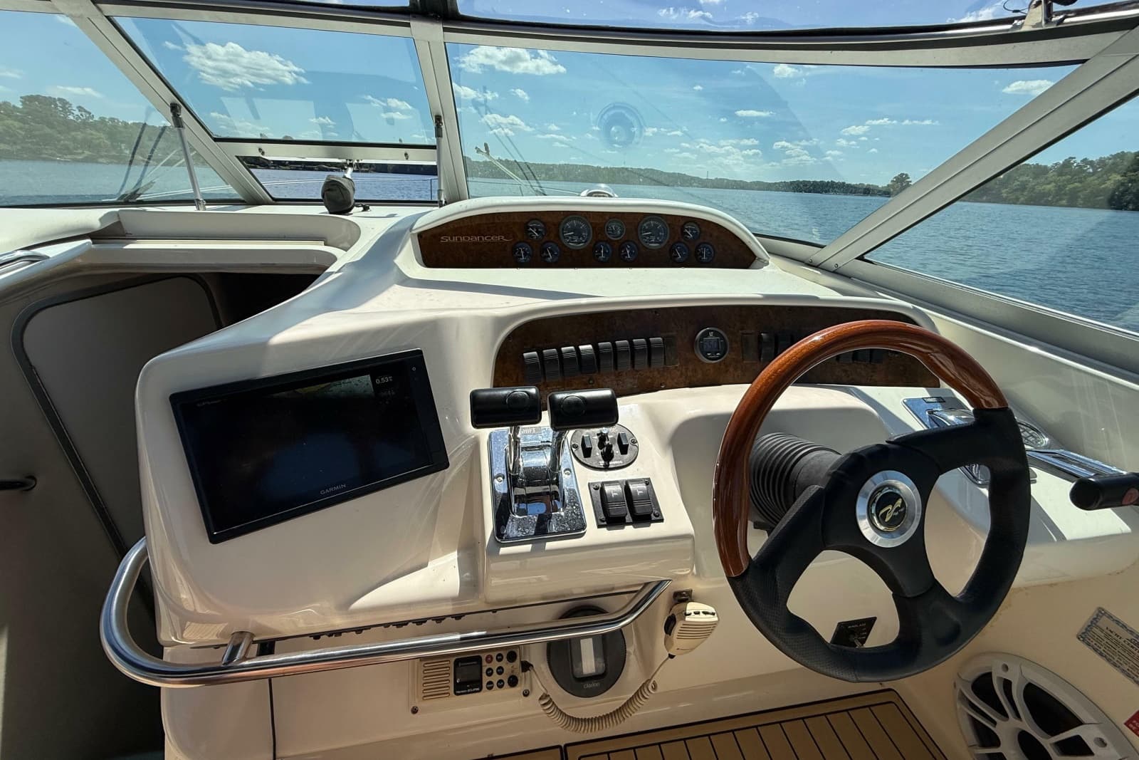 1995 Sea Ray Sundancer 330 - Photo 14