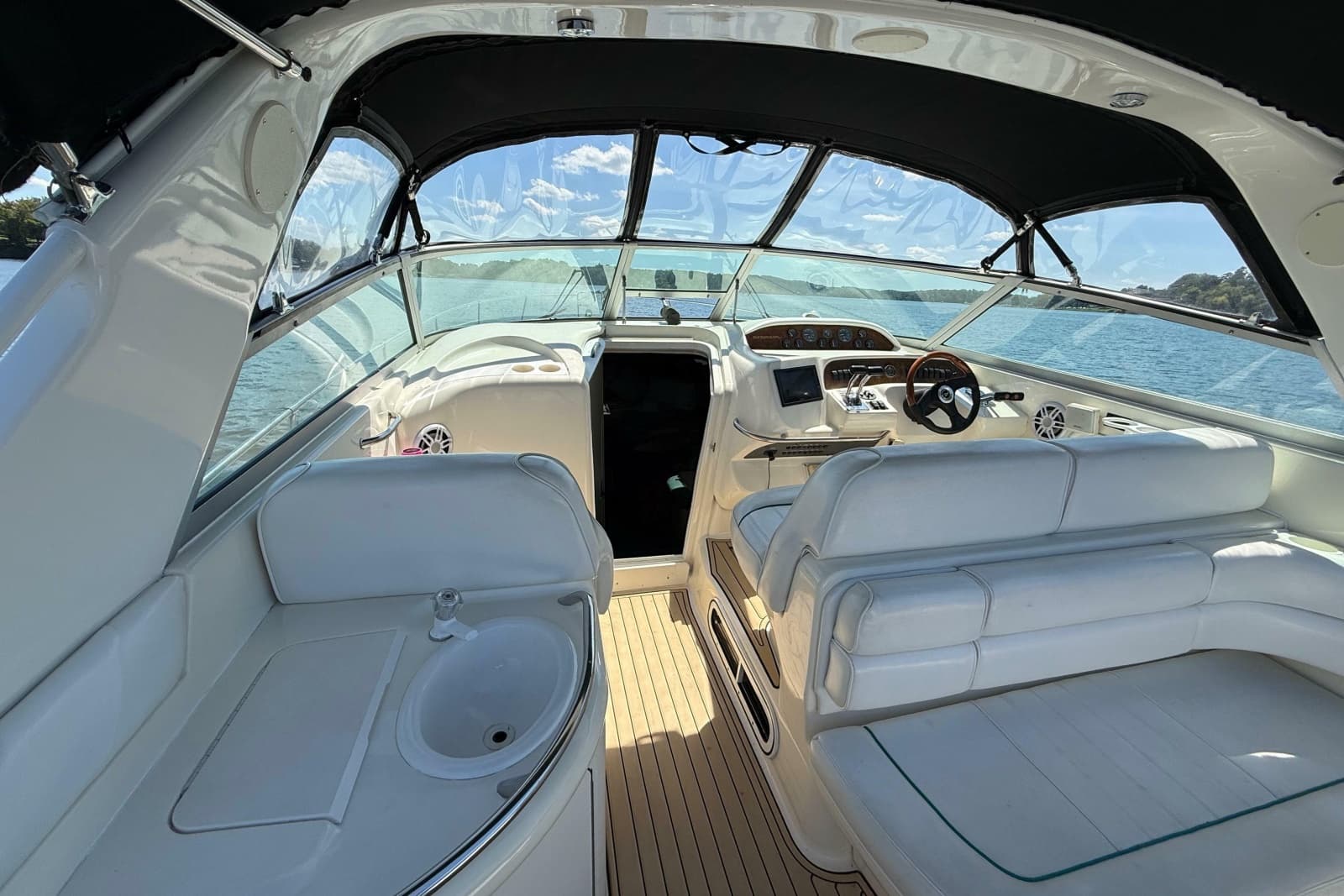 1995 Sea Ray Sundancer 330 - Photo 15