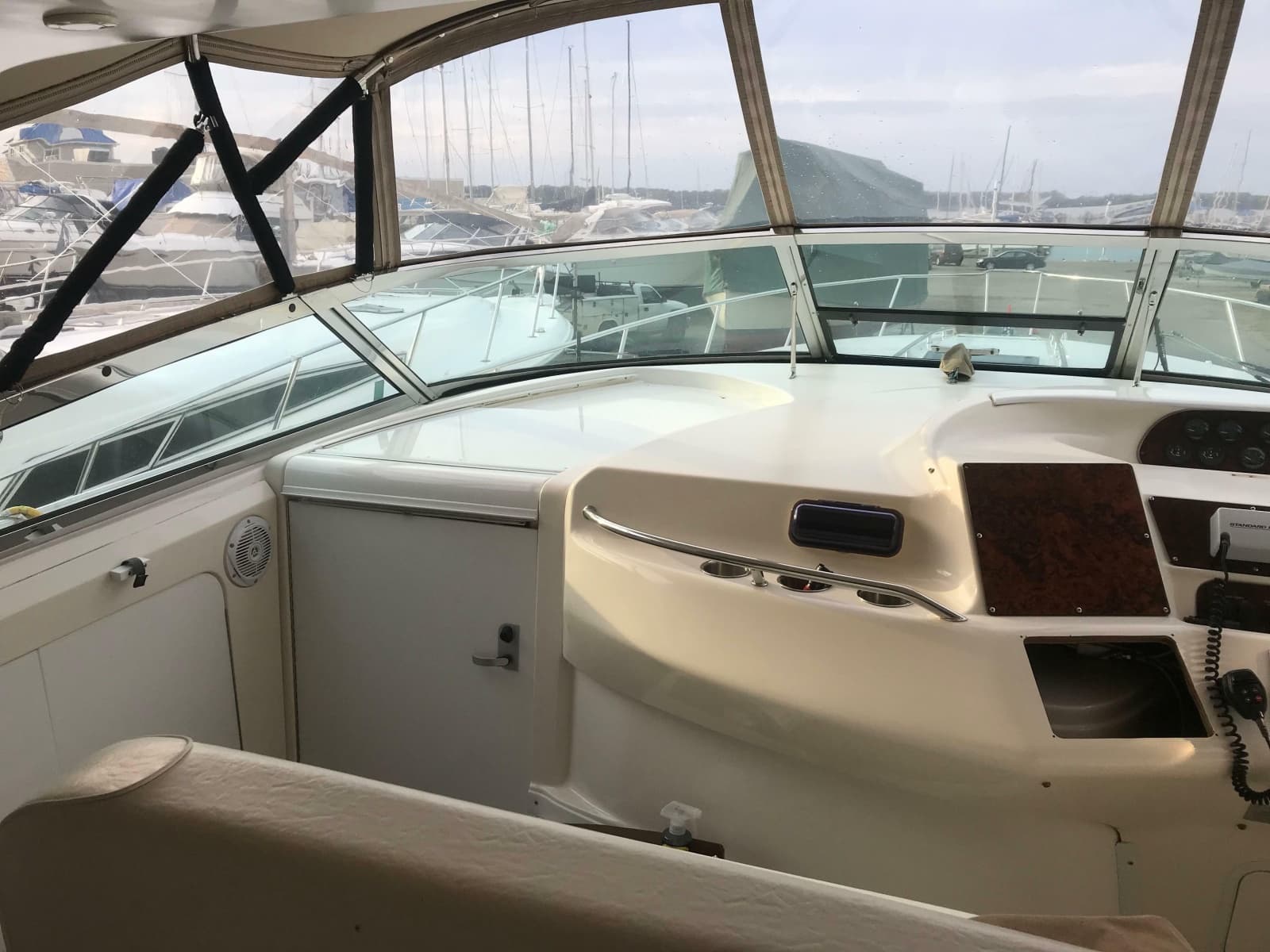 1995 Sea Ray 450 Sundancer - Photo 23