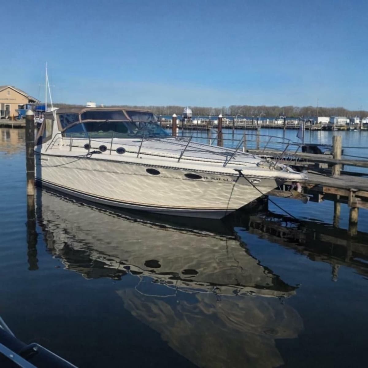 1994 Sea Ray 370 Express Cruiser - Photo 1