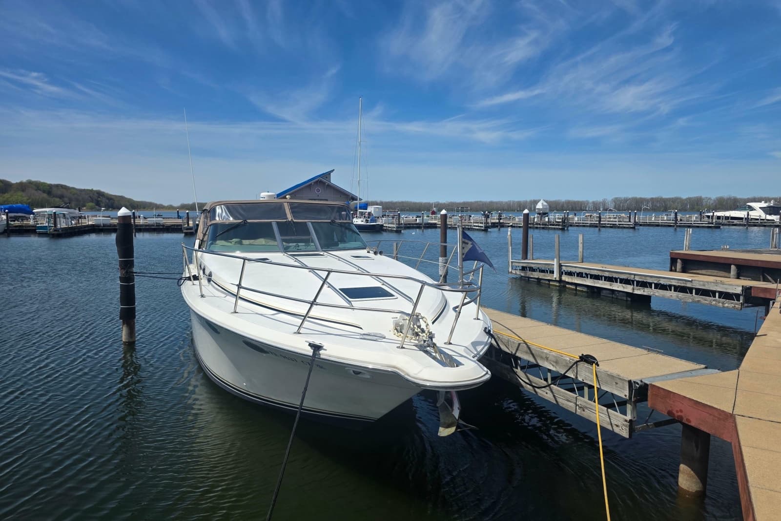 1994 Sea Ray 370 Express Cruiser - Photo 3