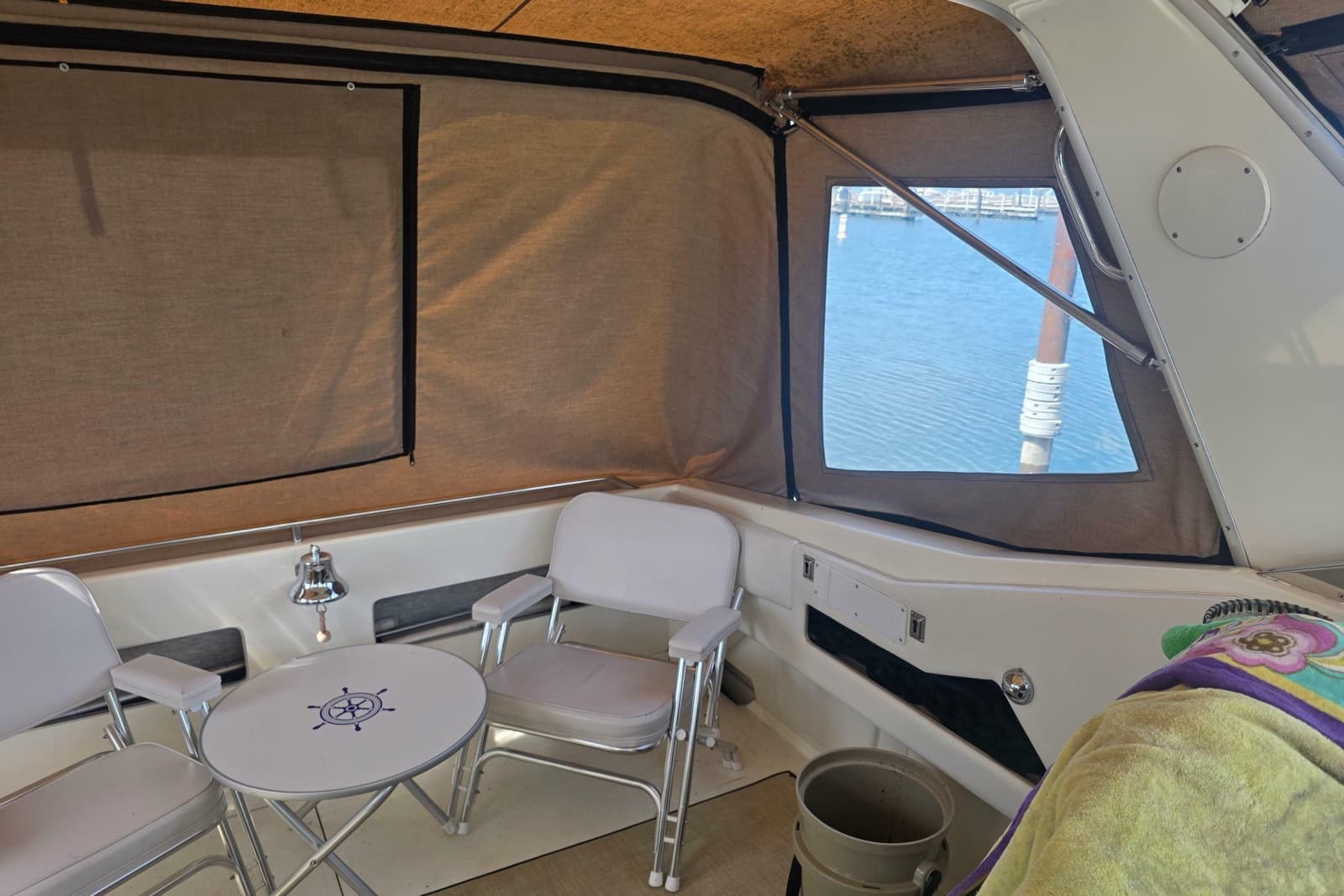1994 Sea Ray 370 Express Cruiser - Photo 7