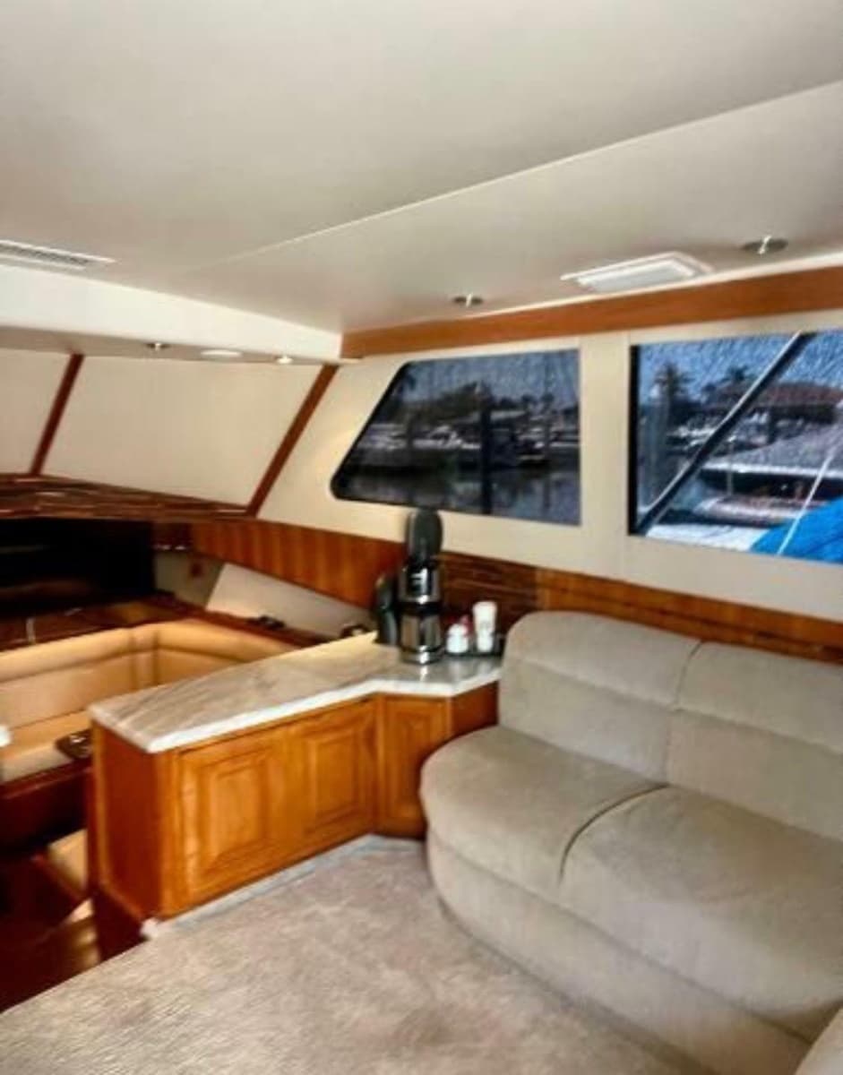 1994 Viking 38 Convertible - Photo 3