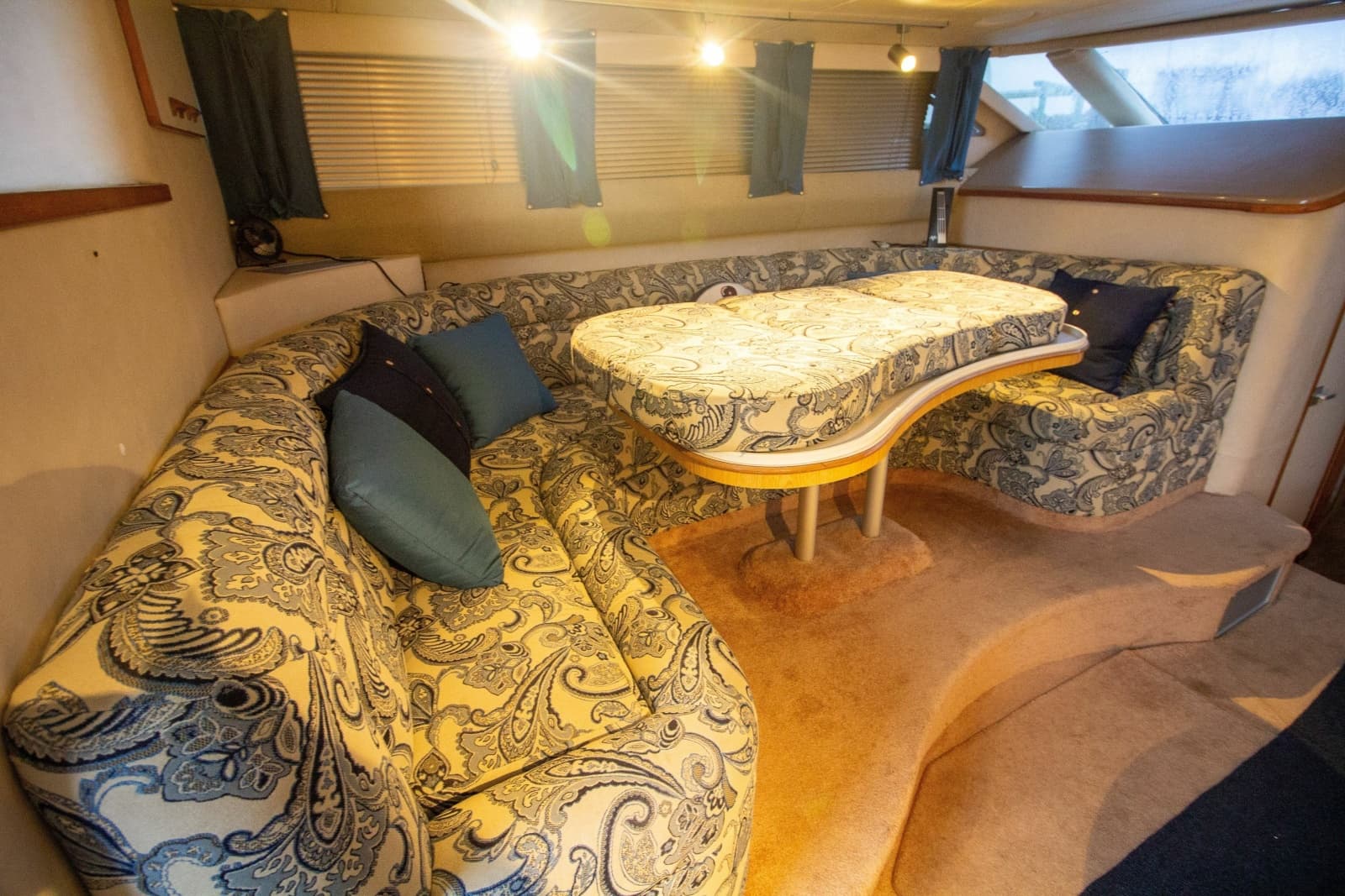 1993 Sea Ray 440 Express Bridge - Photo 45