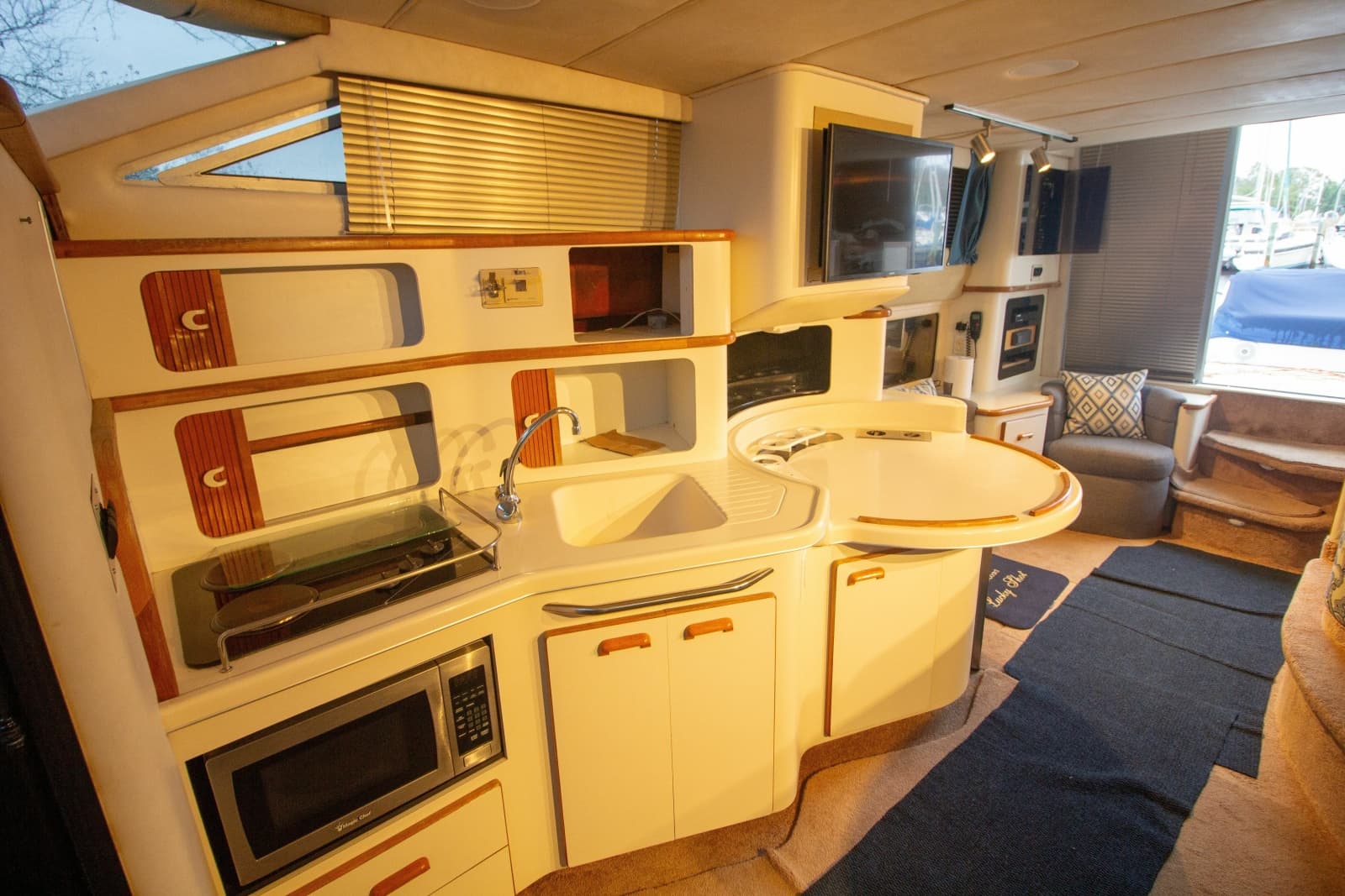 1993 Sea Ray 440 Express Bridge - Photo 44