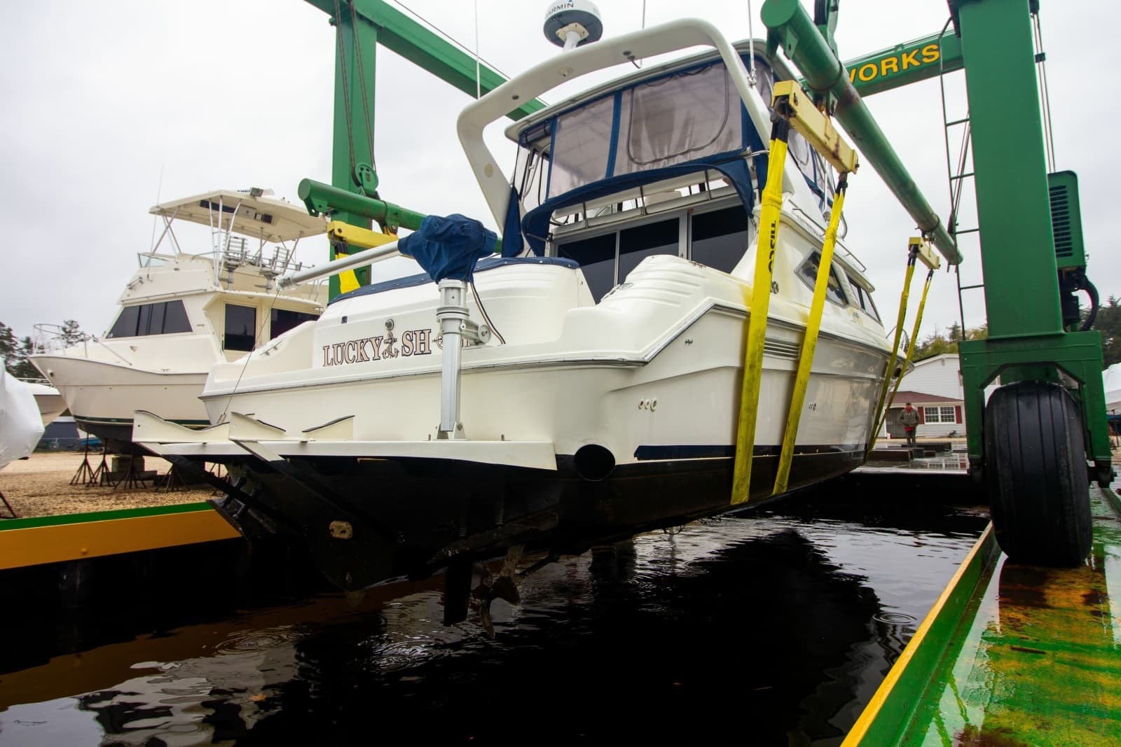 1993 Sea Ray 440 Express Bridge - Photo 11