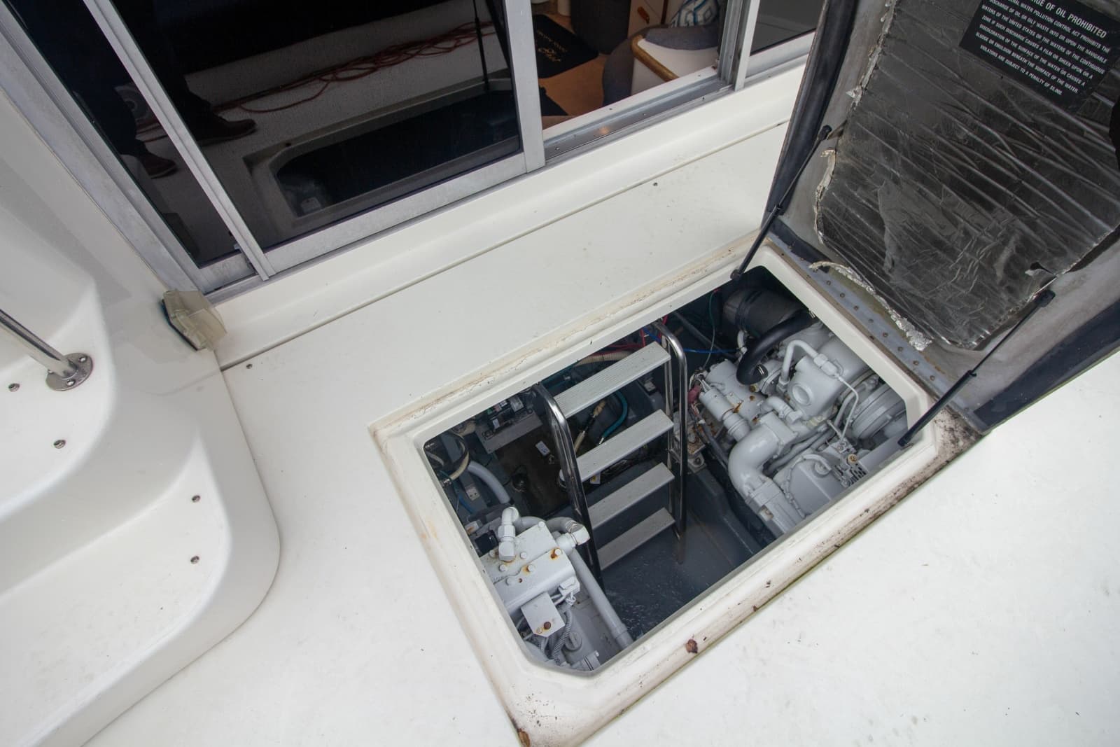 1993 Sea Ray 440 Express Bridge - Photo 58
