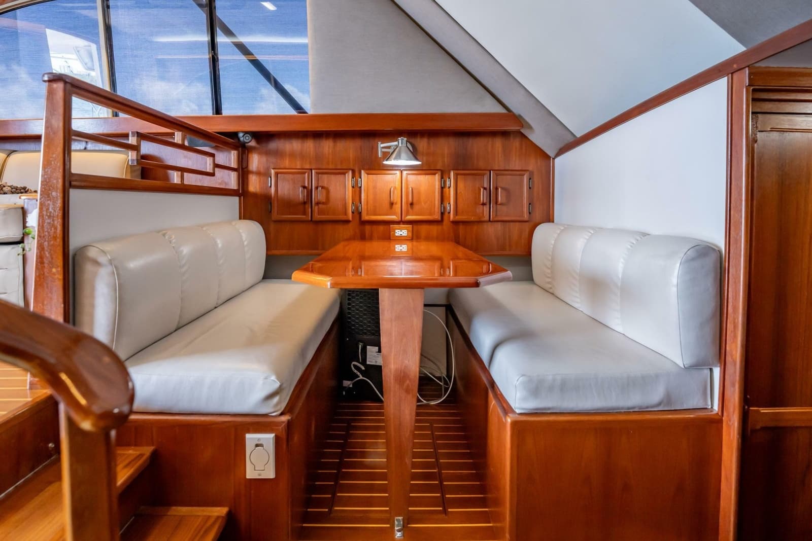 1991 Jersey 42 Convertible Sportfisherman - Photo 28