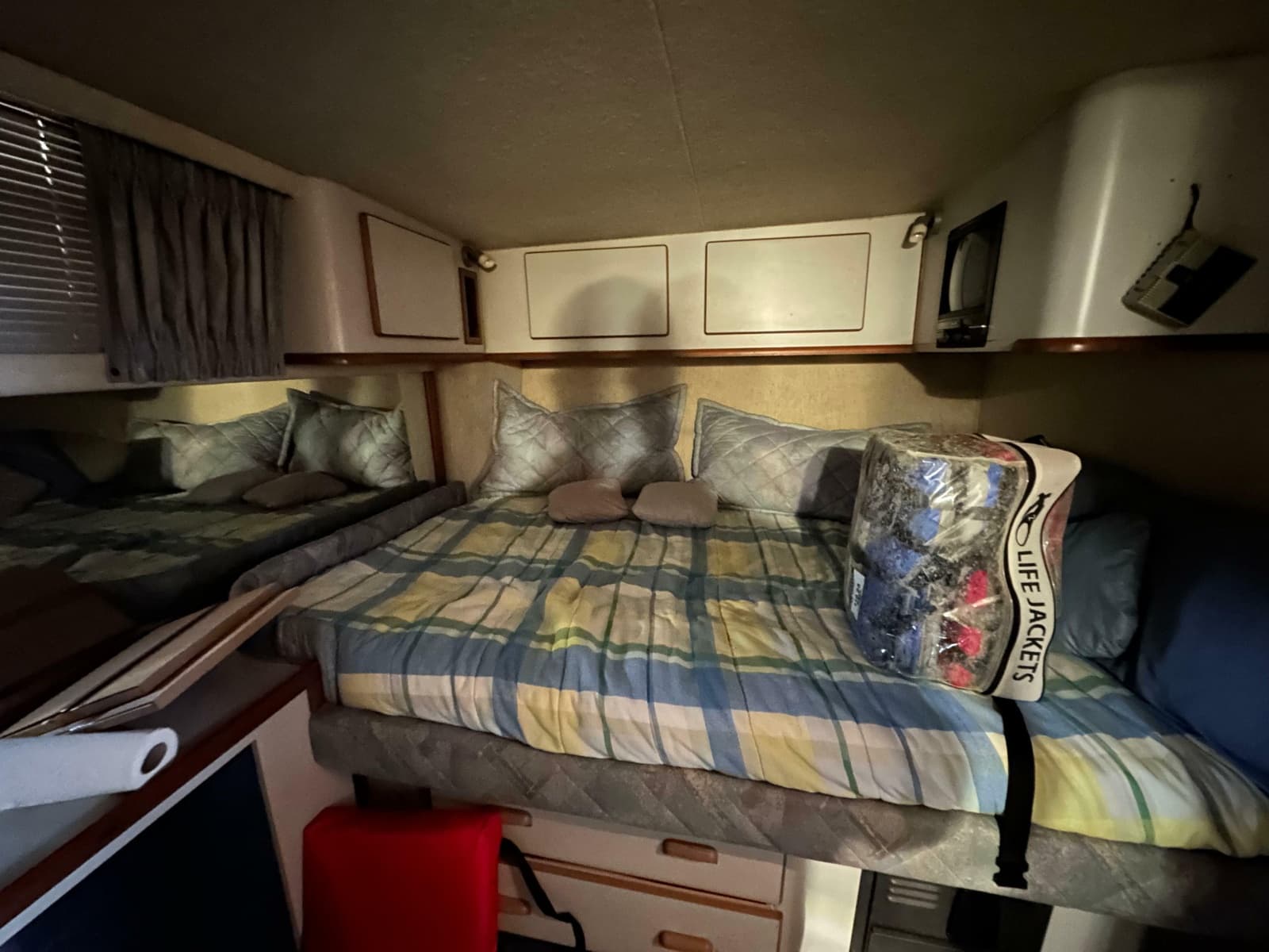 1991 Sea Ray 380 Aft Cabin - Photo 14