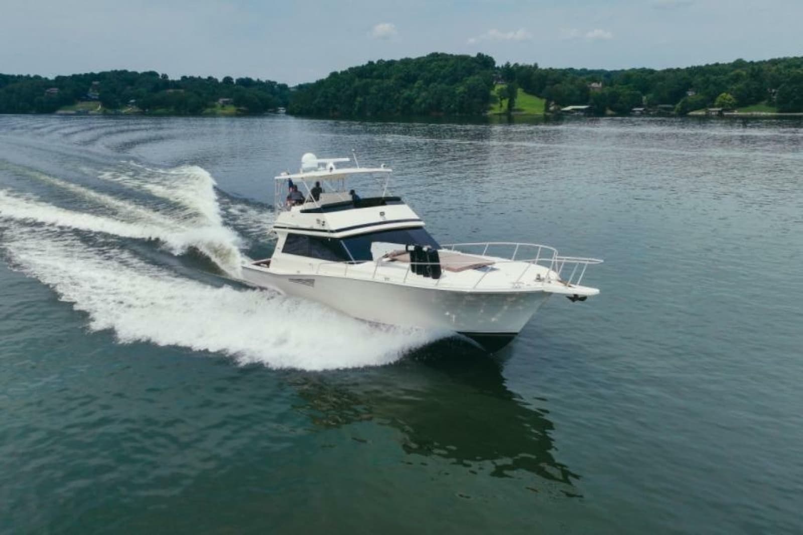 1990 Viking 53 Convertible - Photo 1