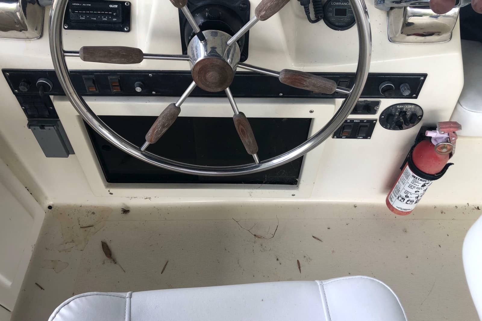 1989 Bluewater Yachts 55' Coastal Cruiser - Photo 37