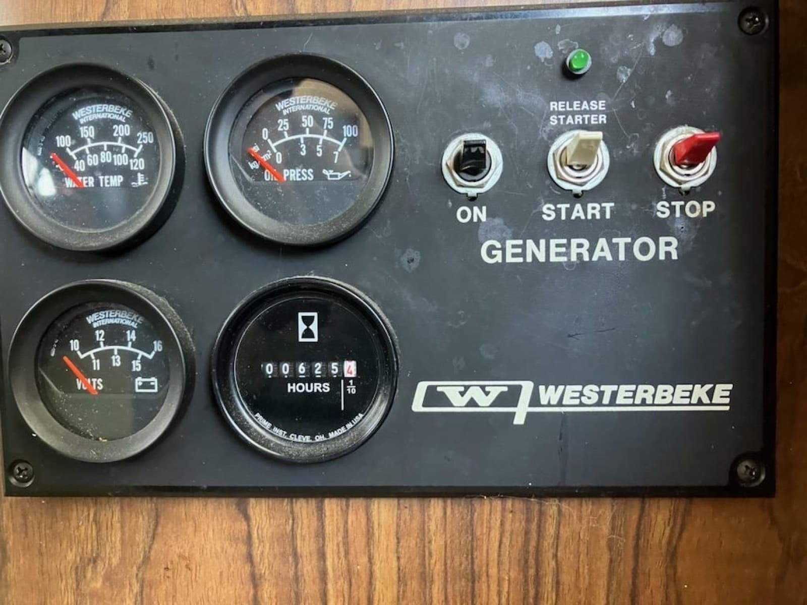 1989 Bluewater Yachts 55' Coastal Cruiser - Photo 6