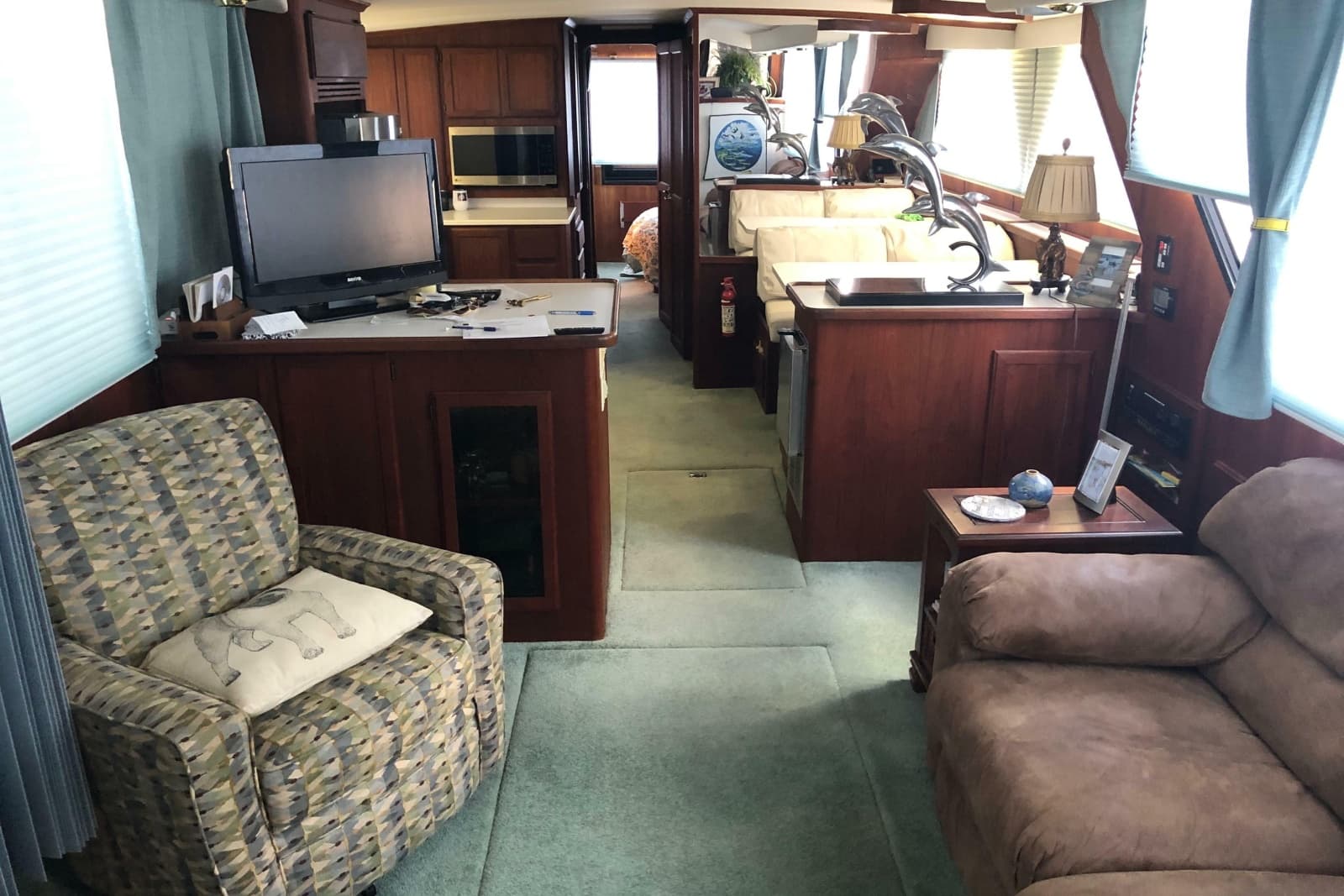 1989 Bluewater Yachts 55' Coastal Cruiser - Photo 39