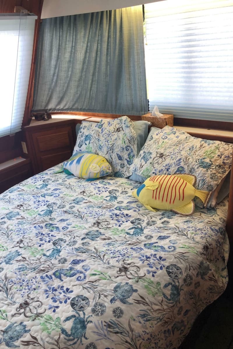 1989 Bluewater Yachts 55' Coastal Cruiser - Photo 55