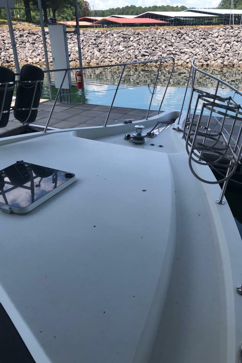 1989 Bluewater Yachts 55' Coastal Cruiser - Photo 23