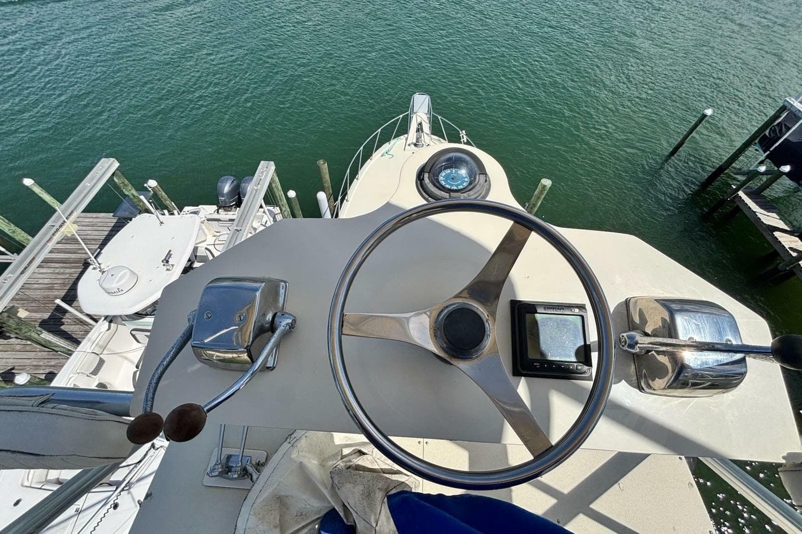 1989 Hatteras 45 Convertible - Photo 64