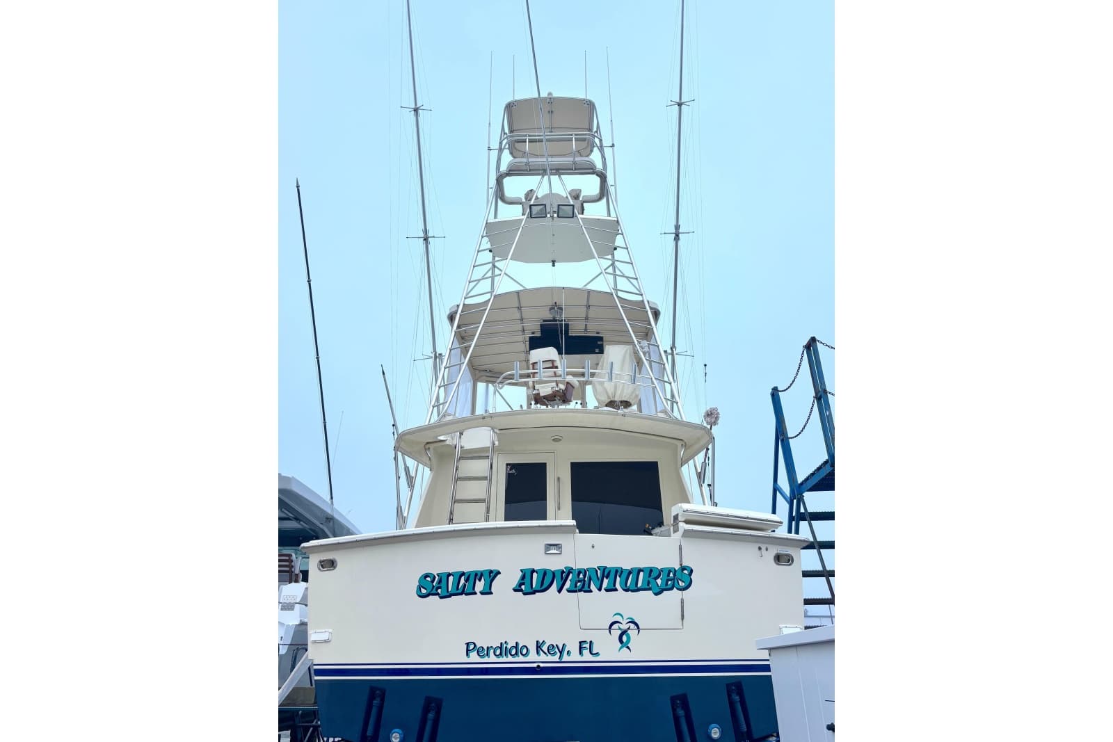 1989 Hatteras 45 Convertible - Photo 7