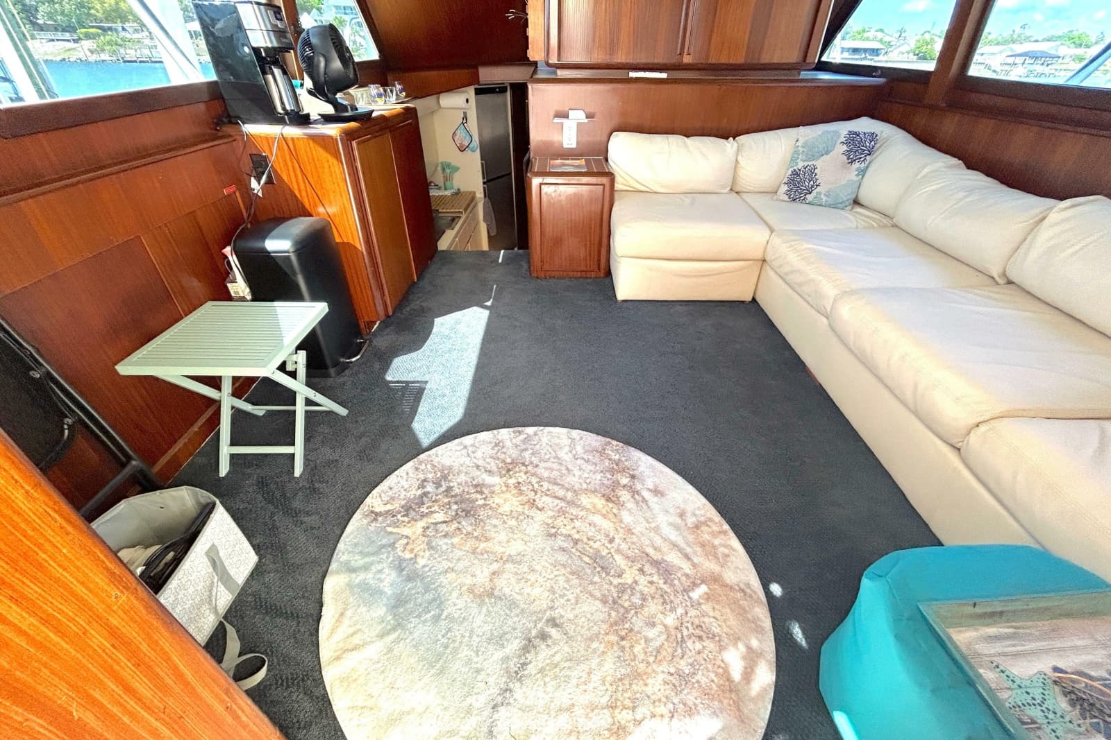 1989 Hatteras 45 Convertible - Photo 19